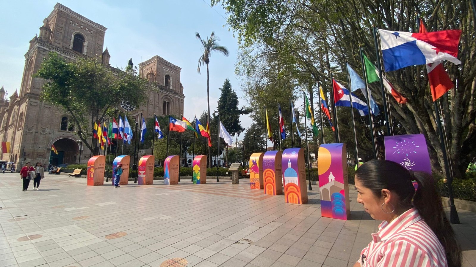 El Parque Calderón es uno de los puntos de mayor movimoiento en estos días por la Cumbre.